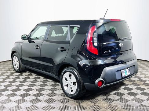 Used 2015 Kia Soul FWD image 6