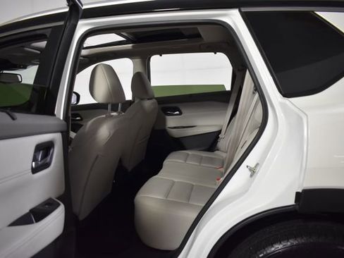 Certified 2023 Nissan Rogue SL w/ SL Premium Package image 30