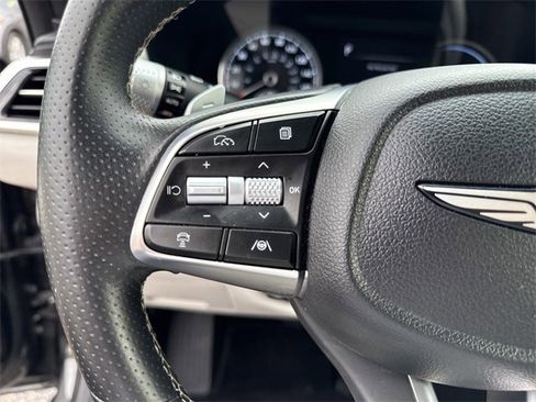 Used 2025 Genesis G70 2.5T image 21