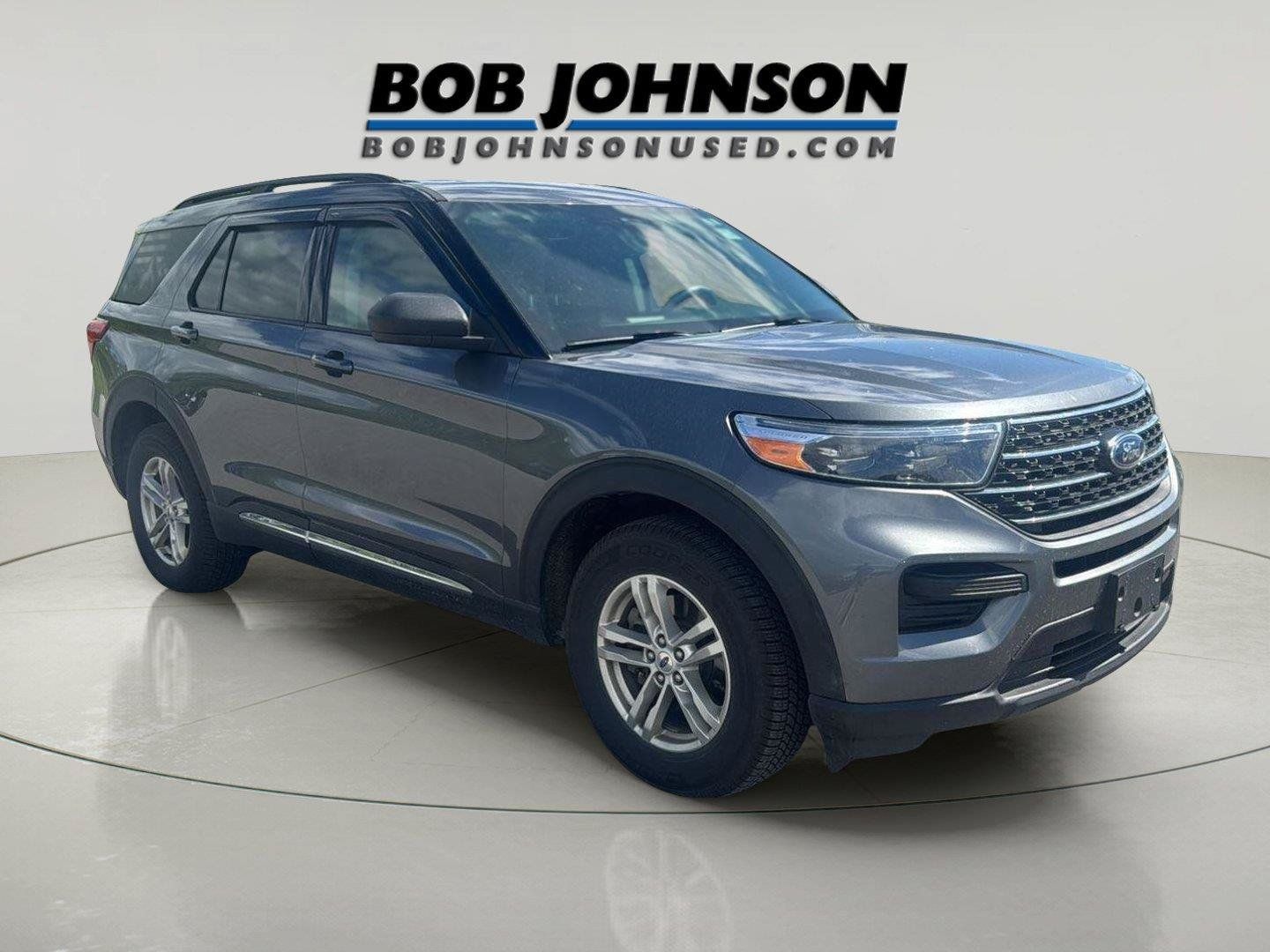 Used 2024 Ford Explorer XLT AWD/4WD image 1
