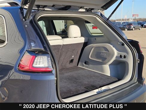 Used 2020 Jeep Cherokee Latitude Plus w/ Cold Weather Group image 33
