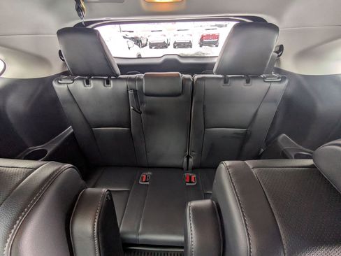 Used 2023 Toyota Highlander Limited image 19