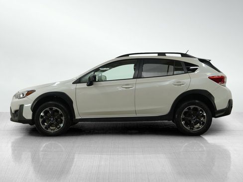 Used 2022 Subaru Crosstrek 2.0i image 2