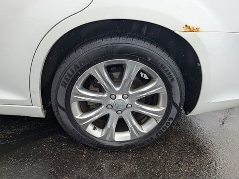 Used 2013 Chrysler 300 S AWD/4WD image 23