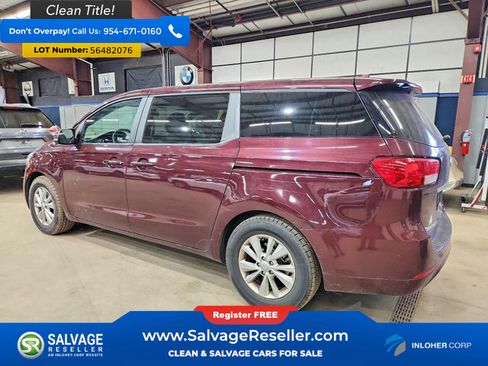 Used 2017 Kia Sedona LX FWD image 3