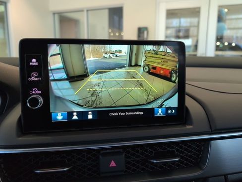 Certified 2025 Acura ADX A-Spec image 18