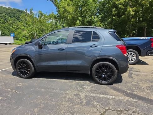 Used 2022 Chevrolet Trax LT w/ Sport Edition AWD/4WD image 7