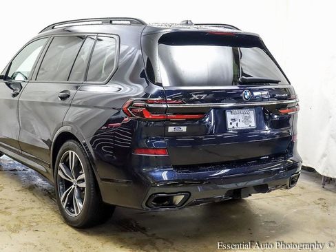 Used 2023 BMW X7 xDrive40i w/ M Sport Package image 11