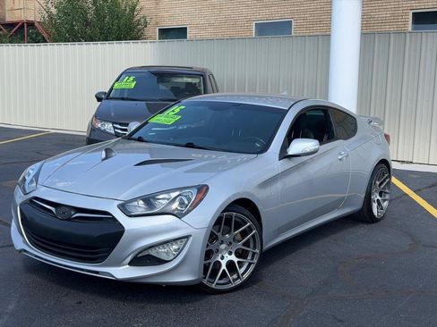 Used 2015 Hyundai Genesis 3.8 RWD image 40