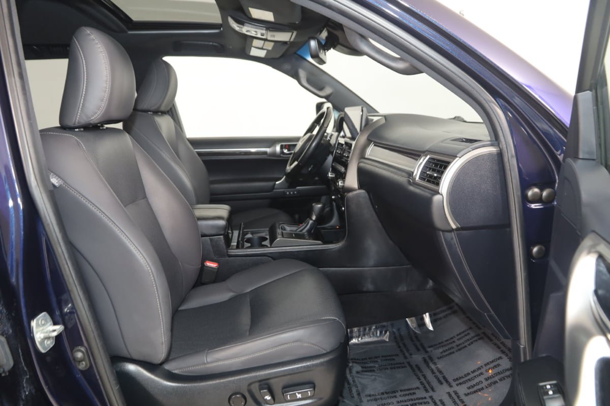 Used 2023 Lexus GX 460 Premium w/ Premium Package AWD/4WD image 14