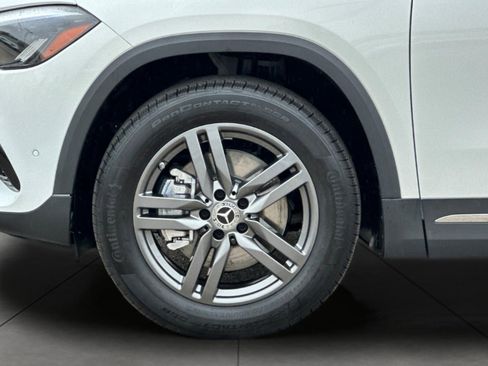 Certified 2025 Mercedes-Benz GLA 250 image 5