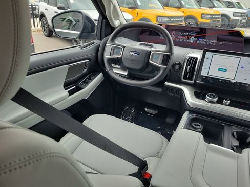 New 2026 Ford Expedition Max Platinum AWD/4WD image 14