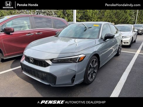 Used 2025 Honda Civic Sport image 1