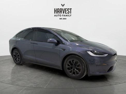 Used 2023 Tesla Model X image 9