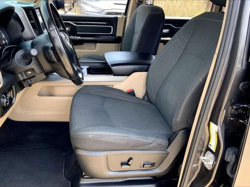 Used 2019 RAM 2500 Big Horn image 7