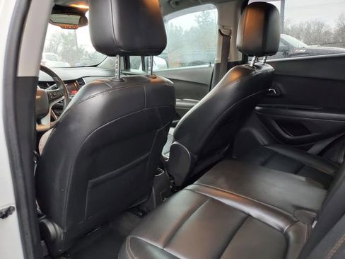 Used 2020 Chevrolet Trax Premier image 14