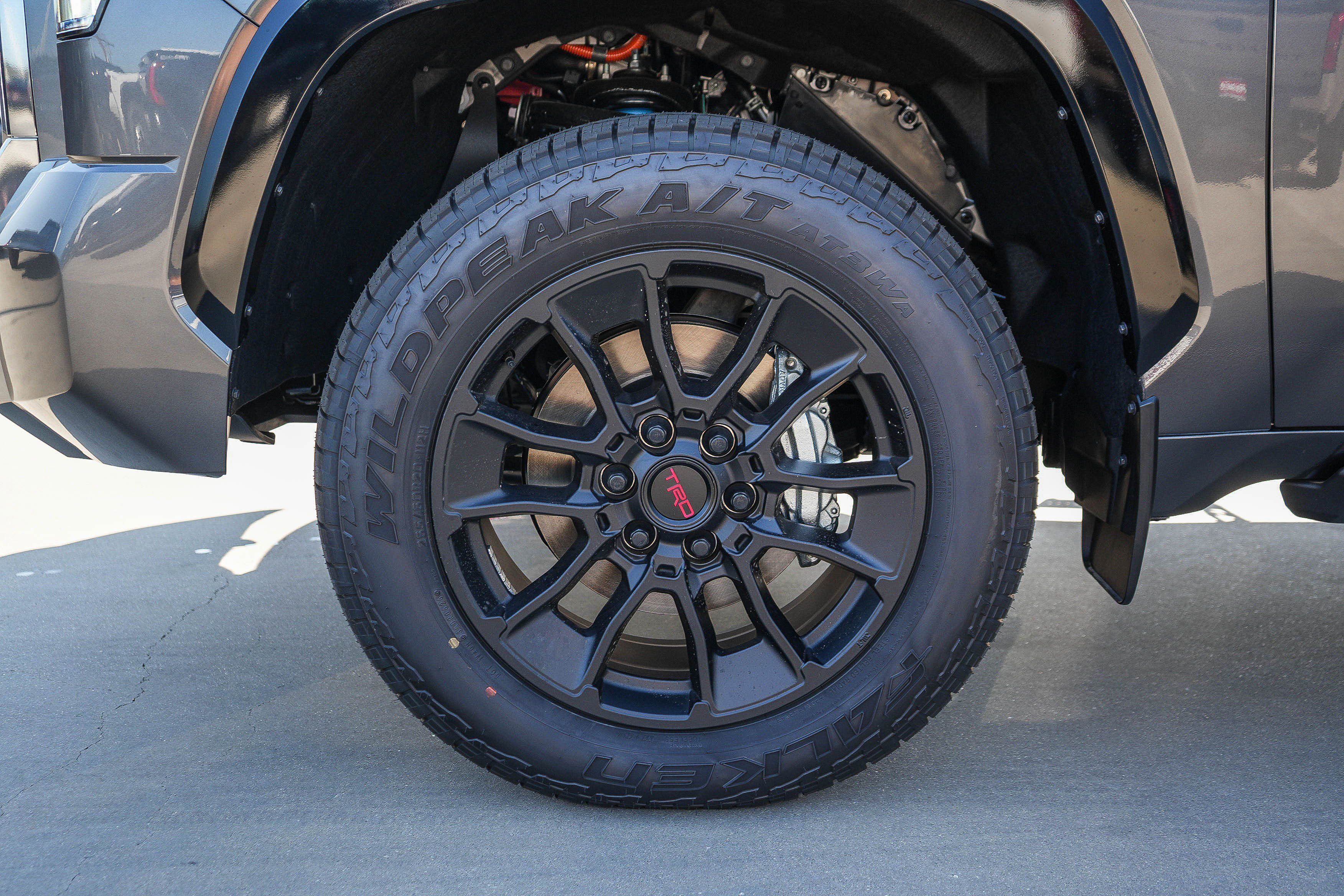New 2026 Toyota Tundra Platinum w/ TRD Off-Road Package AWD/4WD image 12