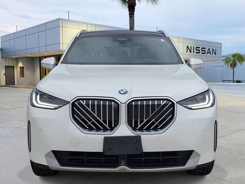 Used 2025 BMW X3 xDrive30i AWD/4WD image 11