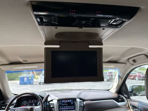 Used 2018 Chevrolet Suburban Premier w/ Max Trailering Package AWD/4WD image 17