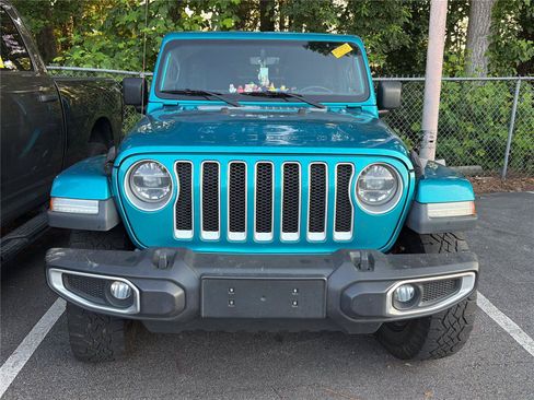 Used 2020 Jeep Wrangler Unlimited Sahara w/ Dual Top Group AWD/4WD image 2