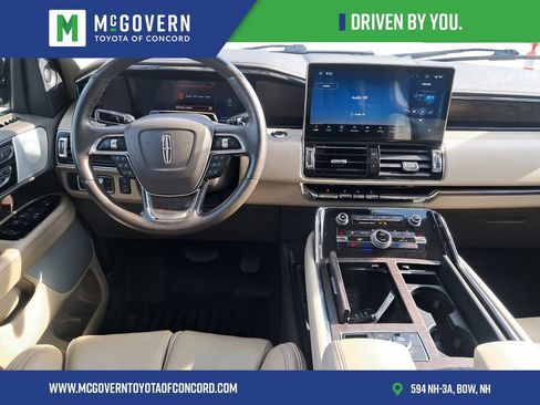 Used 2023 Lincoln Navigator L Reserve AWD/4WD image 25