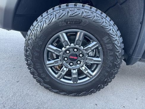 New 2026 GMC Sierra 1500 AT4X image 38