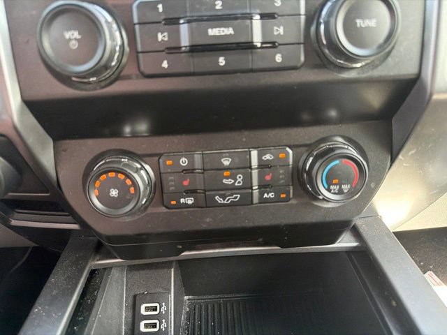 Used 2019 Ford F150 XLT w/ Equipment Group 302A Luxury RWD image 35