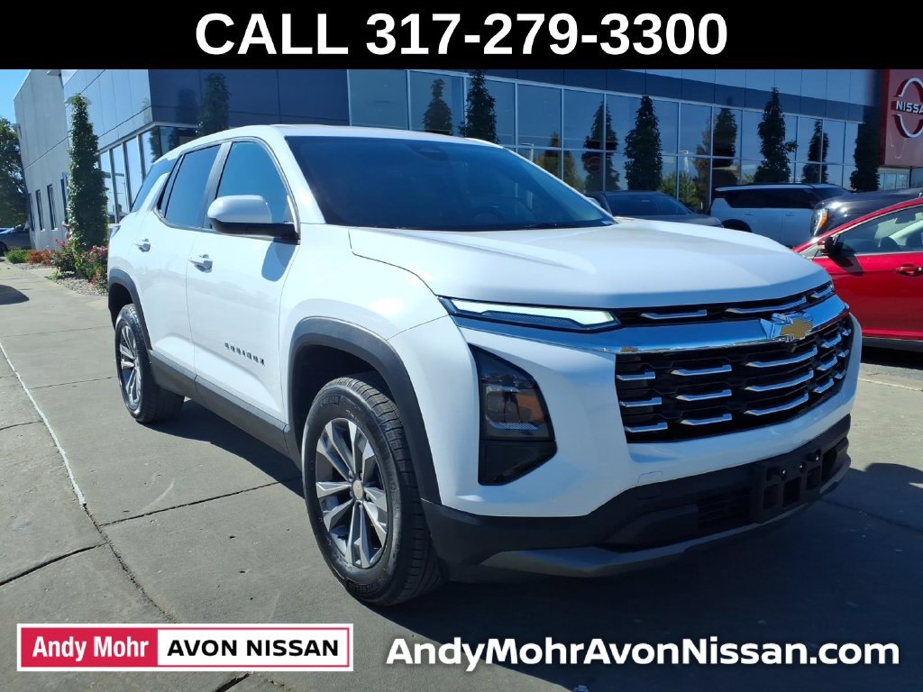 Used 2026 Chevrolet Equinox LT AWD/4WD image 2