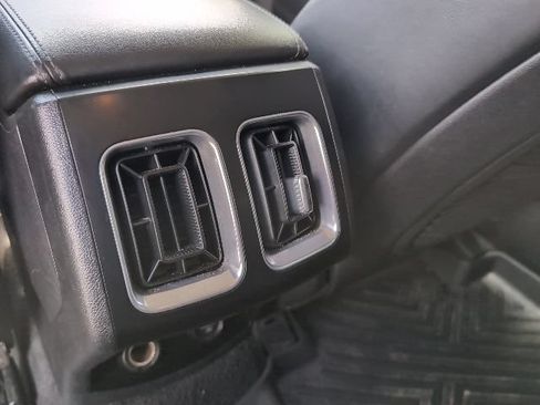 Used 2022 Kia Sorento S FWD image 24