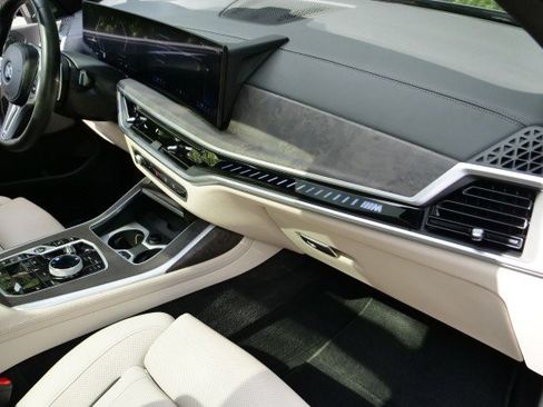 Used 2024 BMW X7 M60i w/ Executive Package AWD/4WD image 60