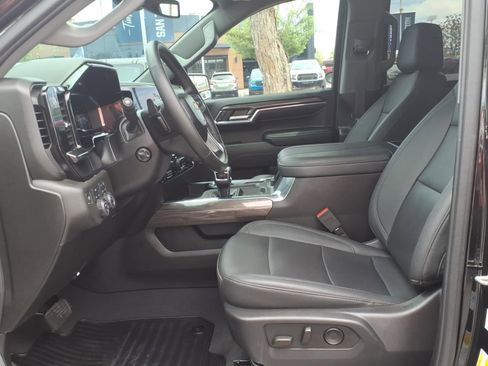 Used 2024 Chevrolet Silverado 1500 LTZ w/ LTZ Convenience Package II AWD/4WD image 22