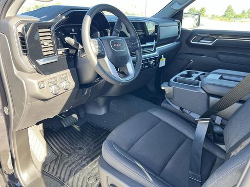 New 2026 GMC Sierra 1500 Elevation image 9