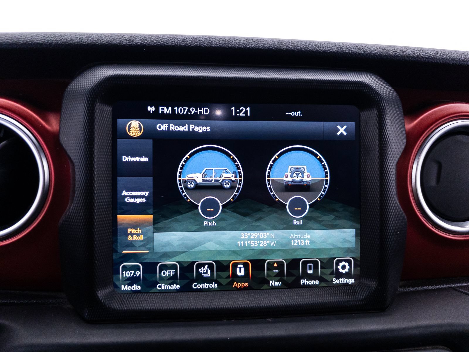 Used 2022 Jeep Wrangler Unlimited Rubicon w/ Cold Weather Group AWD/4WD image 9