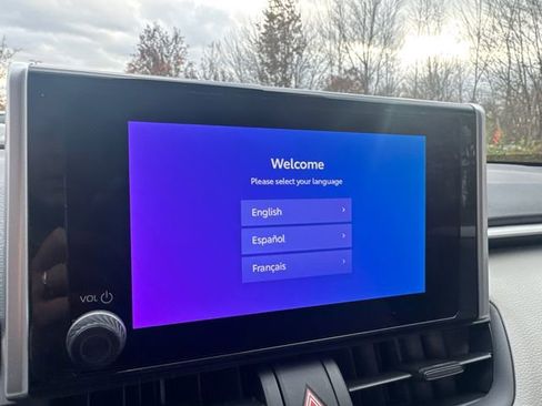 New 2025 Toyota RAV4 XLE image 29