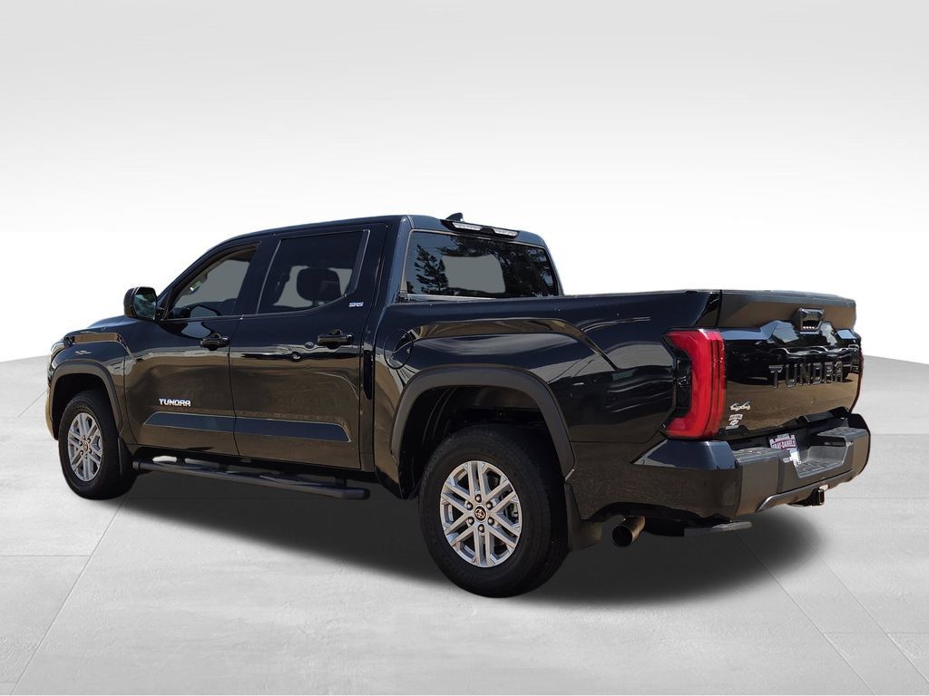 Used 2024 Toyota Tundra SR5 w/ SR5 Premium Package AWD/4WD image 8