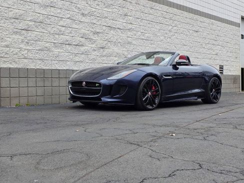 Used 2016 Jaguar F-TYPE R image 10