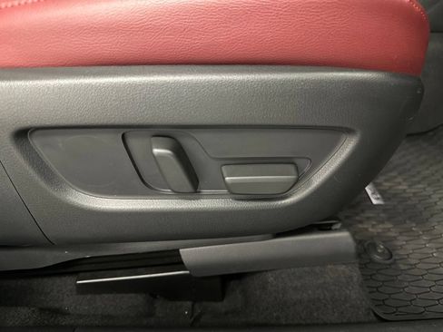 Certified 2025 MAZDA CX-70 Plug-In Hybrid w/ Premium Plus AWD/4WD image 26