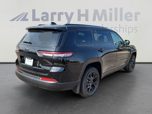 New 2025 Jeep Grand Cherokee L Altitude image 6