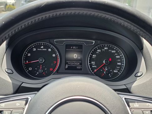 Used 2017 Audi Q3 2.0T Premium w/ Convenience Package AWD/4WD image 31