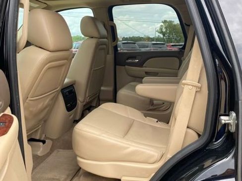 Used 2013 Chevrolet Tahoe LTZ RWD image 8