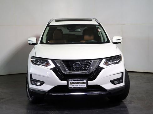 Used 2018 Nissan Rogue SL w/ Premium Package image 9