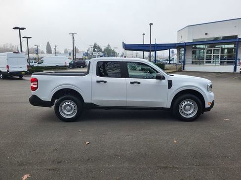 Certified 2024 Ford Maverick XL image 8