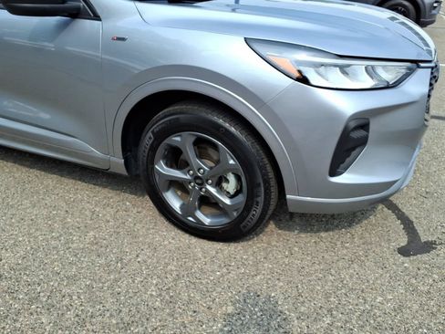Certified 2023 Ford Escape ST-Line w/ Tech Pack #1 AWD/4WD image 5