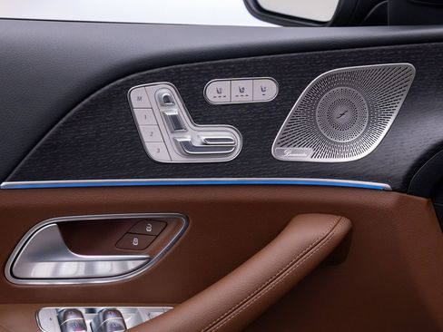 New 2026 Mercedes-Benz GLS 450 GLS 450 image 16