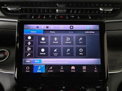 New 2025 Jeep Grand Cherokee L Limited image 23