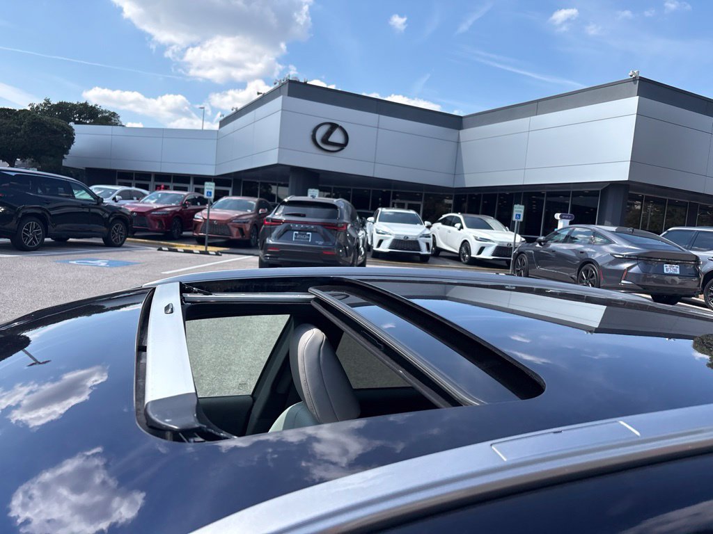 Used 2024 Lexus RX 350 Premium Plus w/ Convenience Package FWD image 10