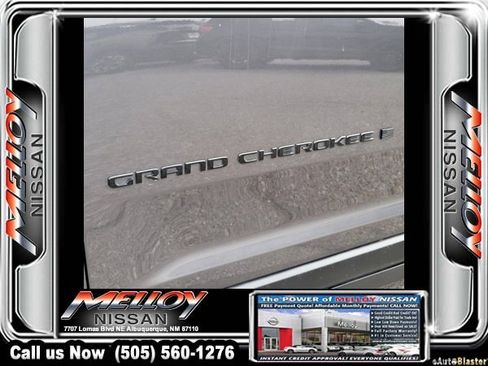 Used 2024 Jeep Grand Cherokee L Laredo image 7