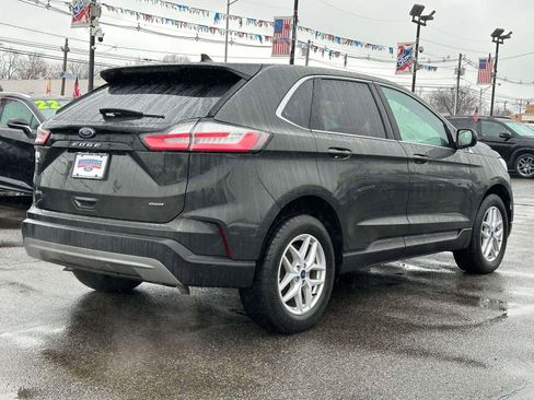 Used 2022 Ford Edge SEL w/ Convenience Package image 4