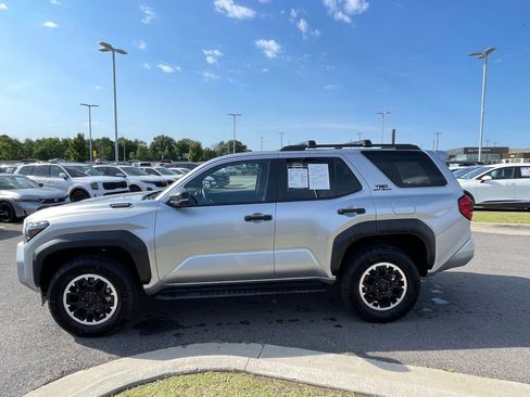 Used 2025 Toyota 4Runner TRD Off-Road AWD/4WD image 2
