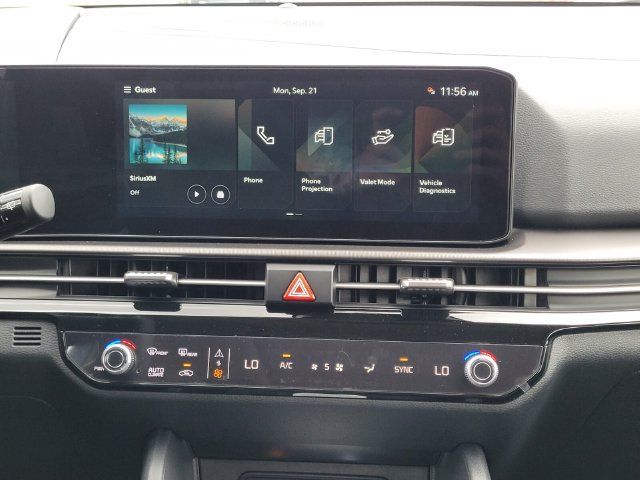 New 2026 Kia Sportage EX FWD image 16